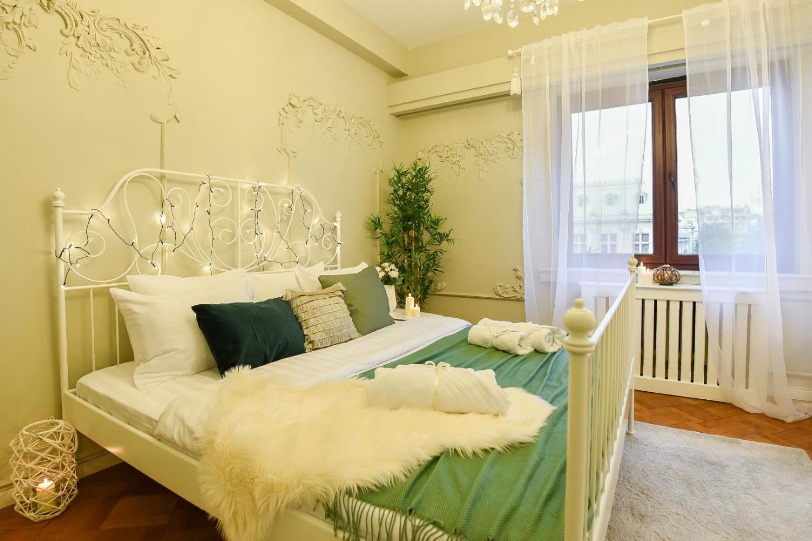 Cozy Studio Overlooking The Old Town Bukarest Exteriör bild